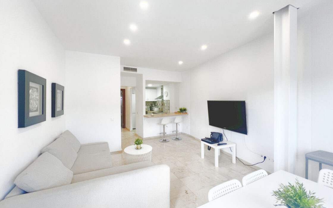 Просторна квартира в Бенахависі з панорамним видом 124 кв.м