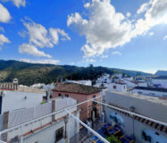 Просторна квартира в Бенахависі з панорамним видом 124 кв.м