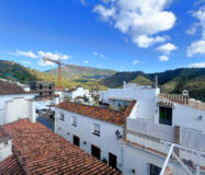 Просторна квартира в Бенахависі з панорамним видом 124 кв.м