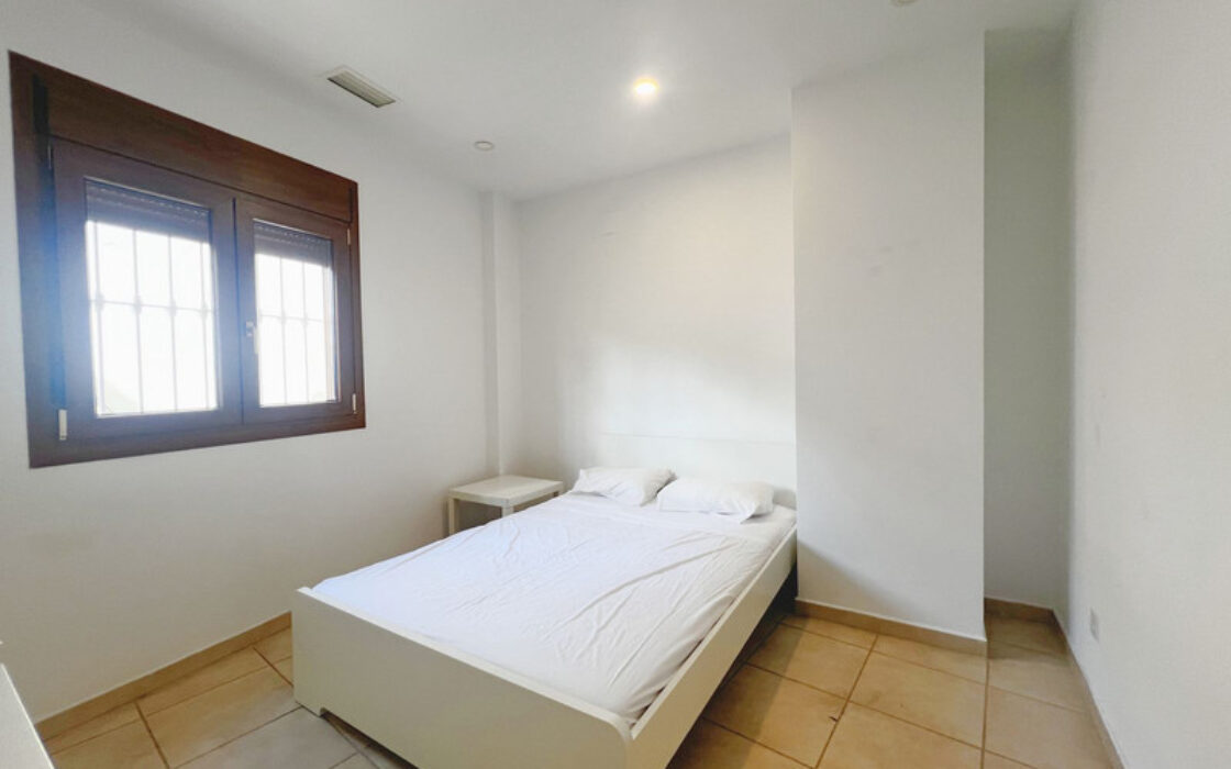 Просторна квартира в Бенахависі з панорамним видом 124 кв.м