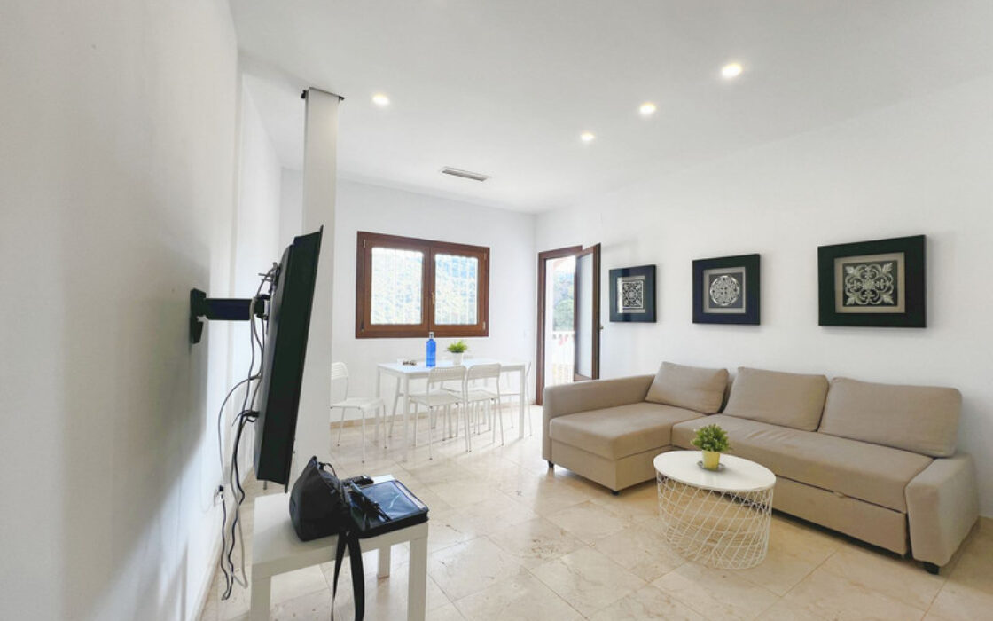 Просторна квартира в Бенахависі з панорамним видом 124 кв.м