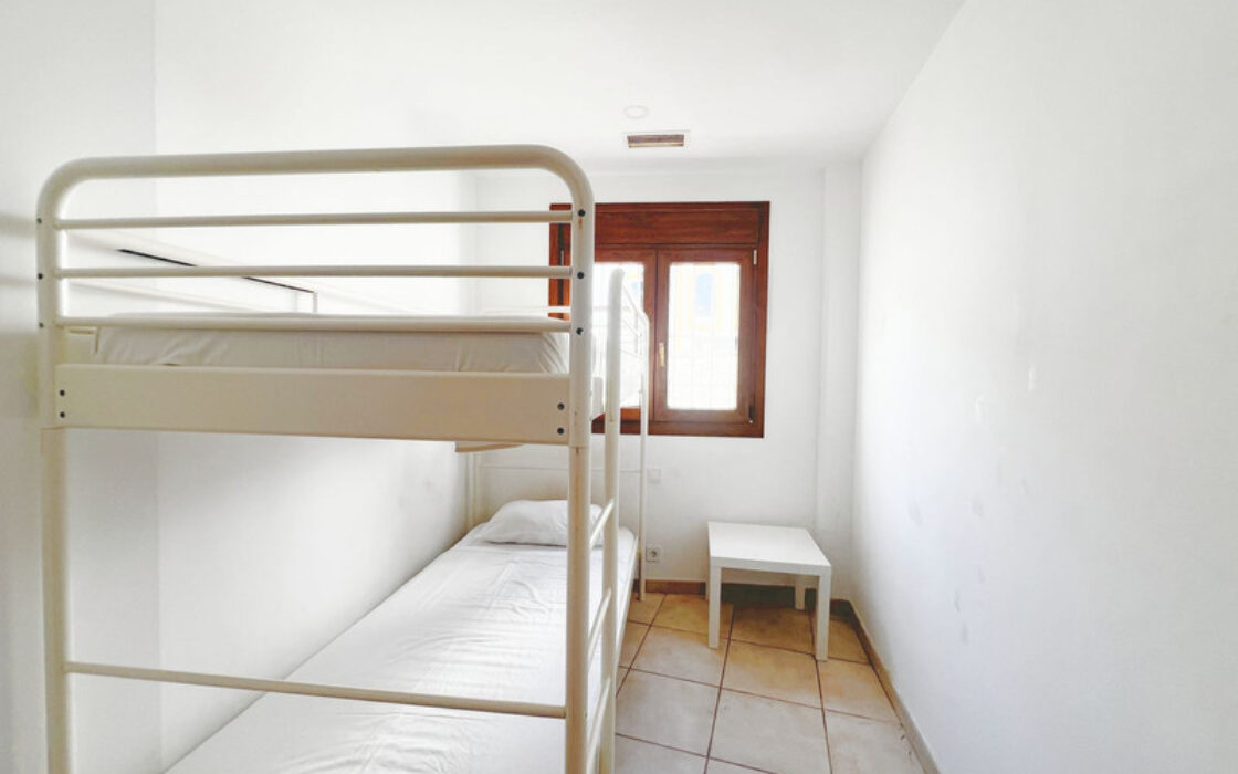 Просторна квартира в Бенахависі з панорамним видом 124 кв.м