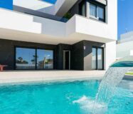 Виллы с террасой в Рохалесе, 140 кв.м – новострой у моря