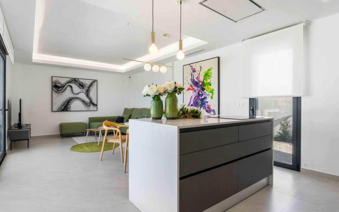 Виллы с террасой в Рохалесе, 140 кв.м – новострой у моря