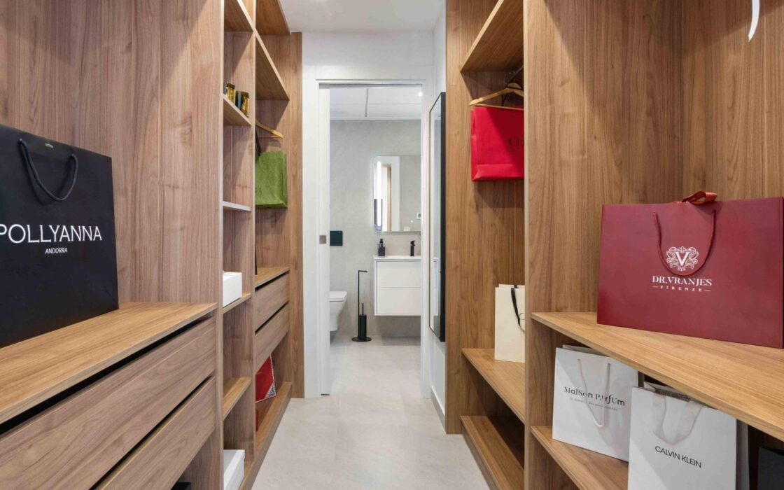 Виллы с террасой в Рохалесе, 140 кв.м – новострой у моря