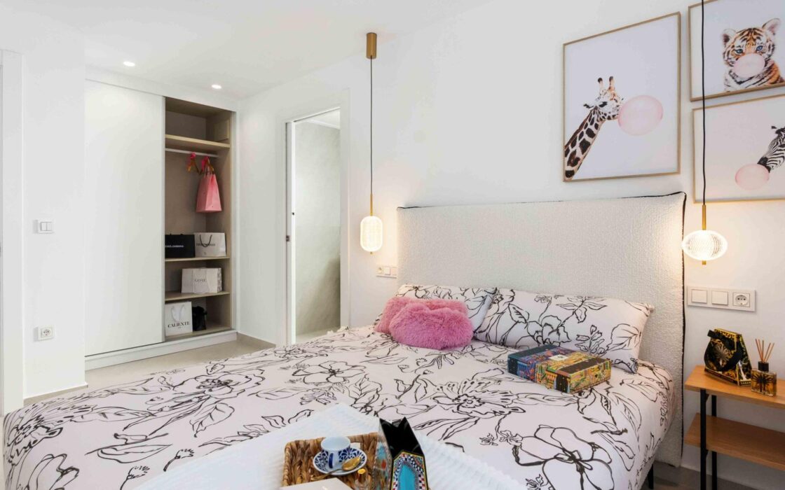 Виллы с террасой в Рохалесе, 140 кв.м – новострой у моря