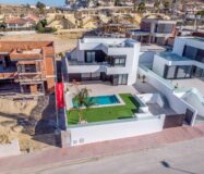 Виллы с террасой в Рохалесе, 140 кв.м – новострой у моря