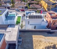 Виллы с террасой в Рохалесе, 140 кв.м – новострой у моря