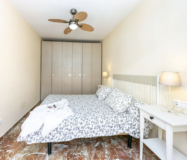 Квартира 2 кімнати в центрі Фуенхіроли, 130 м до моря