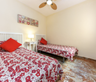 Квартира 2 кімнати в центрі Фуенхіроли, 130 м до моря