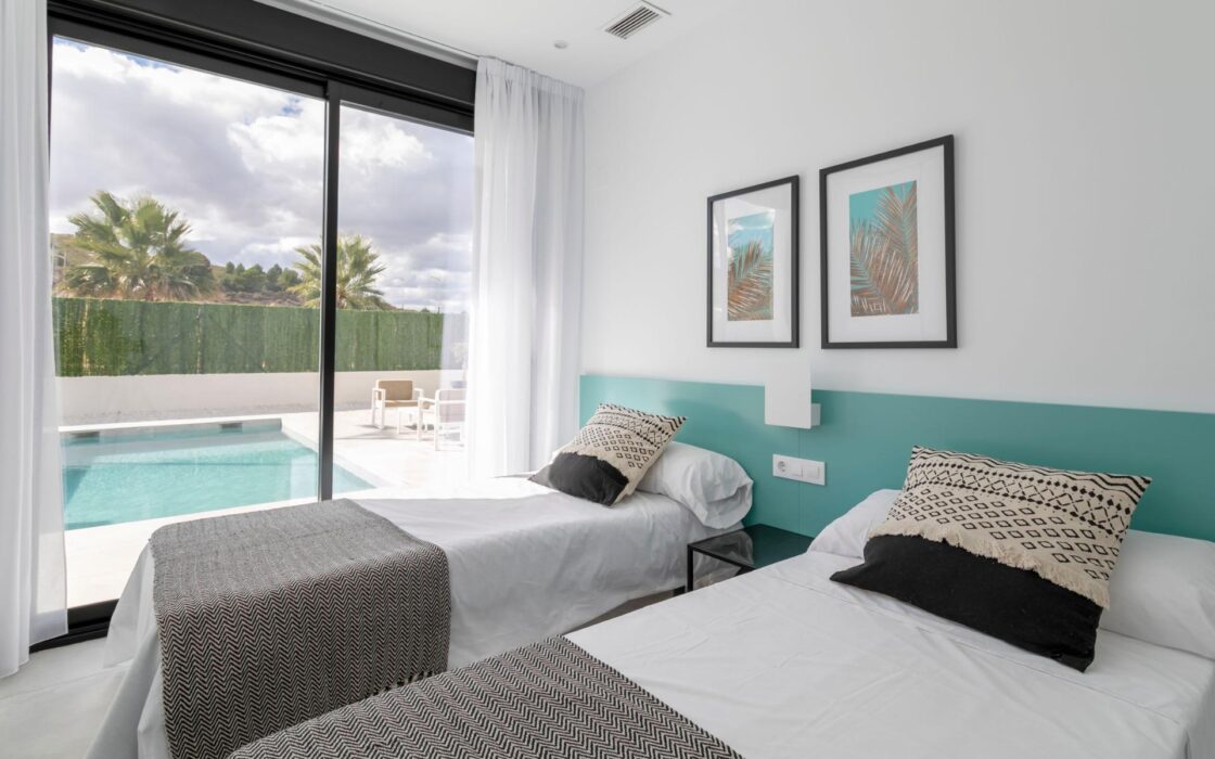 Вілла з басейном у Каласпарра, 3 спальні, 117 кв.м.