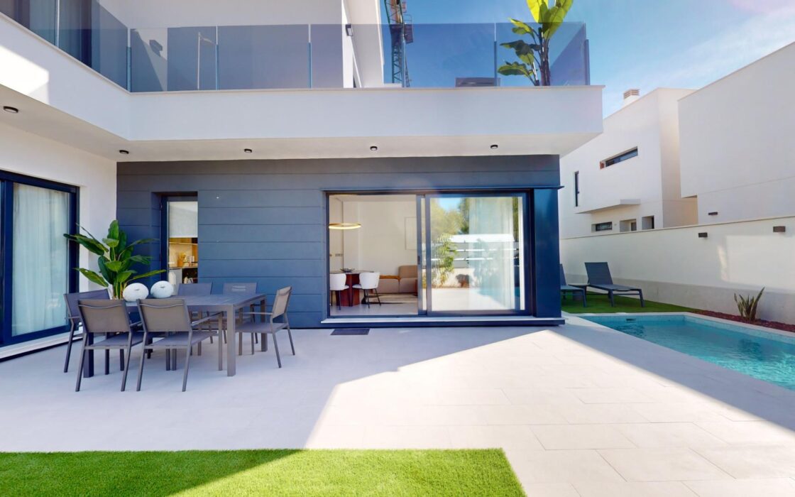 Вилла в Сан-Хавьере 180 кв.м з басейном та терасою