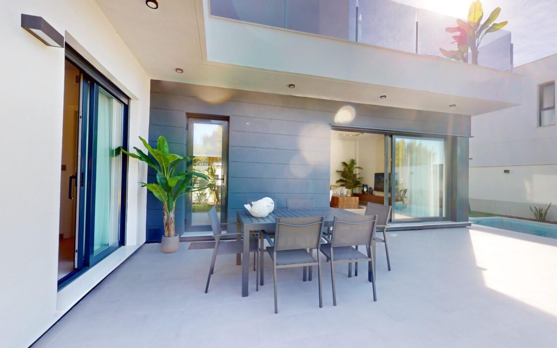 Вилла в Сан-Хавьере 180 кв.м з басейном та терасою