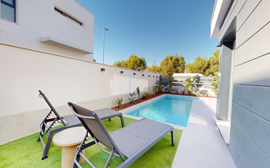 Вилла в Сан-Хавьере 180 кв.м з басейном та терасою