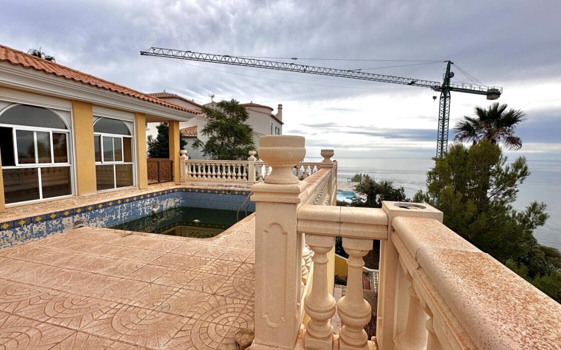 Вілла з панорамним видом в Альтеа Хіллз 450 кв.м 5 спалень