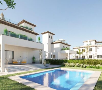 Нові будинки з приватним басейном у Ла-Марина біля моря
