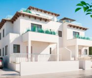 Новые дома с частным бассейном в Ла-Марина у моря