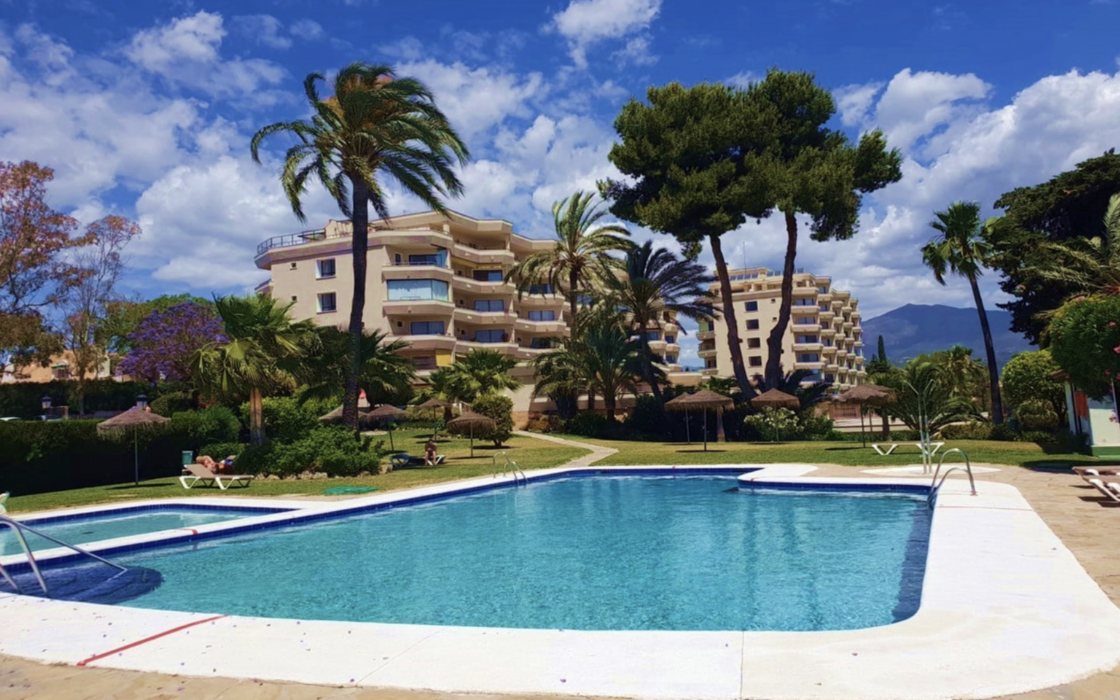 Затишна квартира в Бенаавис з терасою та панорамним видом