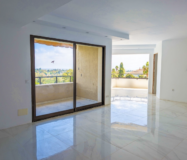 Затишна квартира в Бенаавис з терасою та панорамним видом