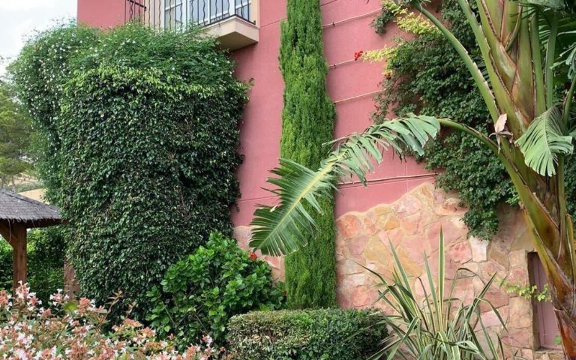 Тиха вілла в Альтеа біля моря з терасою та басейном