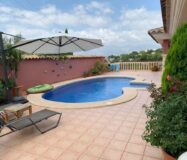 Тиха вілла в Альтеа біля моря з терасою та басейном