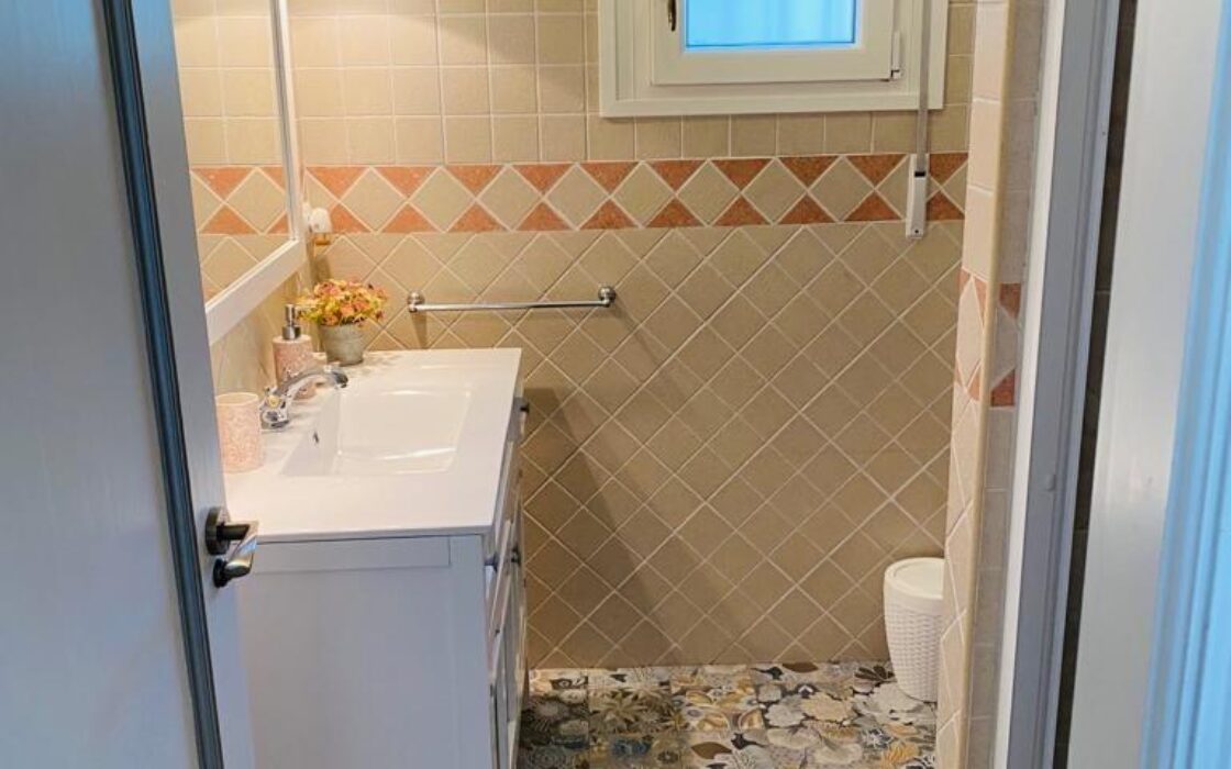 Тиха вілла в Альтеа біля моря з терасою та басейном