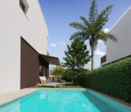 Нові будинки в Ла-Марина з басейном за 500 м від пляжу