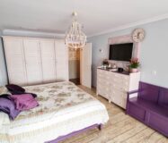 Простора вілла з видом на море в Морайрі 380 кв.м