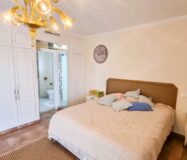 Простора вілла з видом на море в Морайрі 380 кв.м