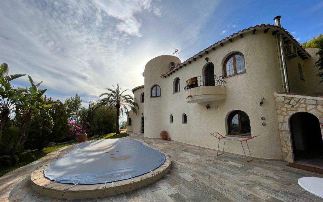 Ексклюзивна вілла біля моря в Сьєрра-де-Альтеа 522 кв.м