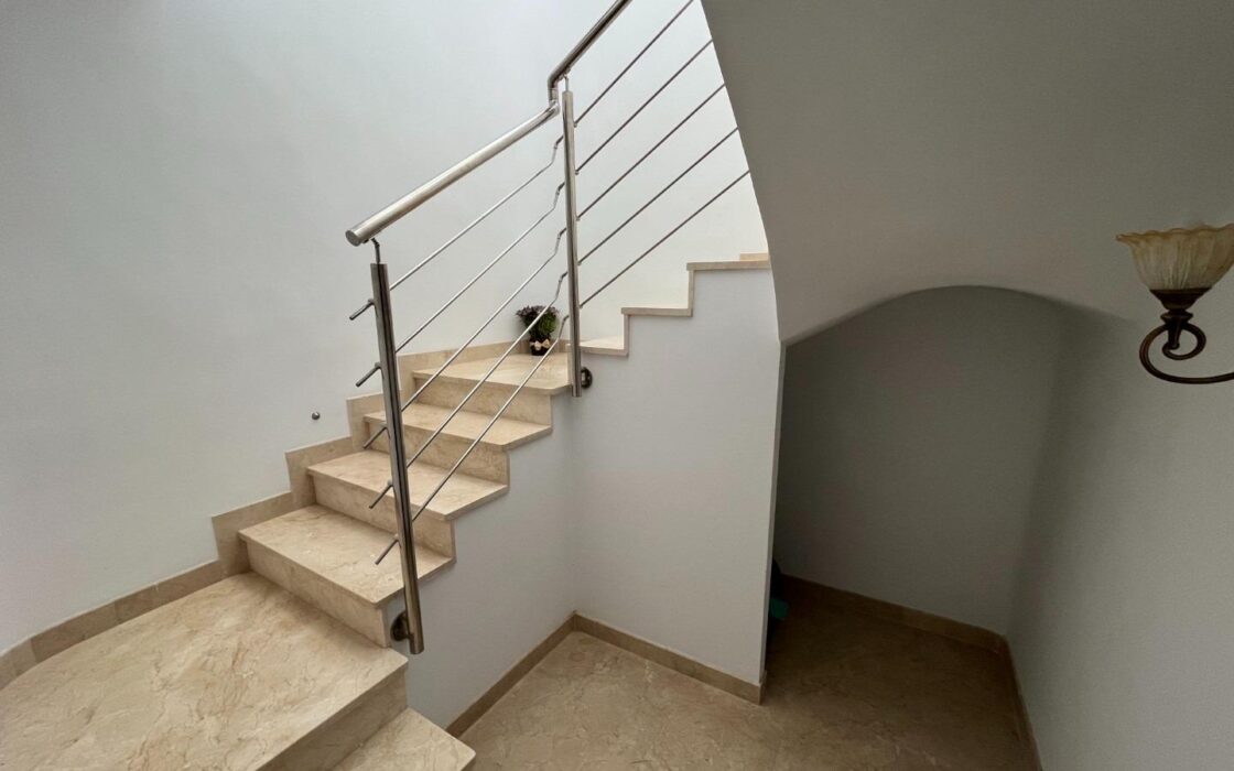 Ексклюзивна вілла біля моря в Сьєрра-де-Альтеа 522 кв.м