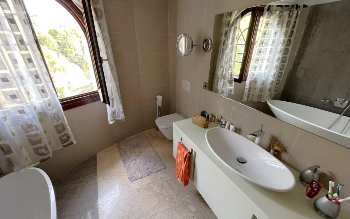 Ексклюзивна вілла біля моря в Сьєрра-де-Альтеа 522 кв.м