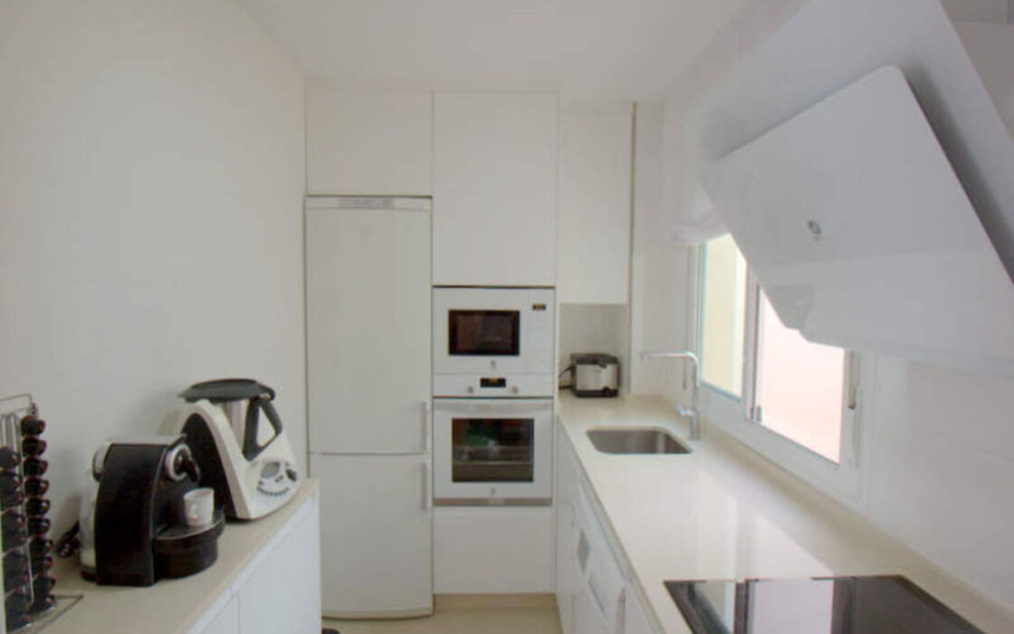 Просторная Квартира  в Сабинильяс у моря с террасой 78 кв.м