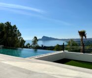 Стильна вілла в Альтеа Хіллс з видом на море 350 кв.м