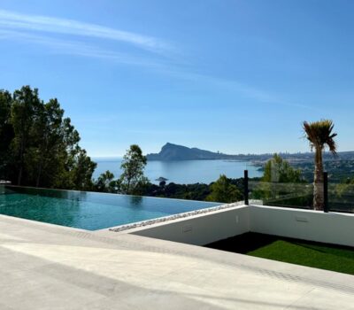 Стильна вілла в Альтеа Хіллс з видом на море 350 кв.м