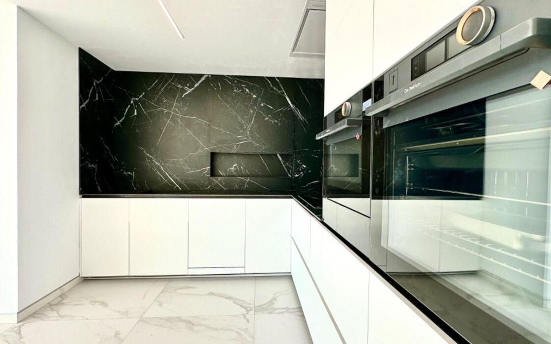 Стильна вілла в Альтеа Хіллс з видом на море 350 кв.м