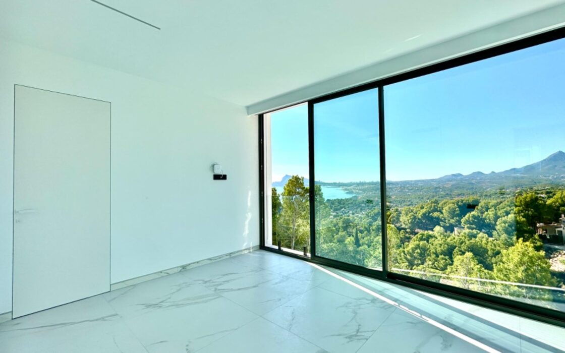 Стильна вілла в Альтеа Хіллс з видом на море 350 кв.м