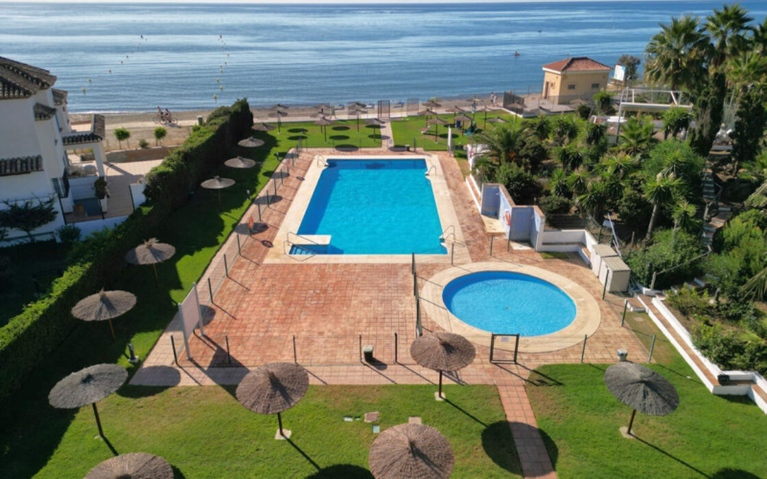 Квартира з терасою в Естепоні 92 кв.м 3 кімнати