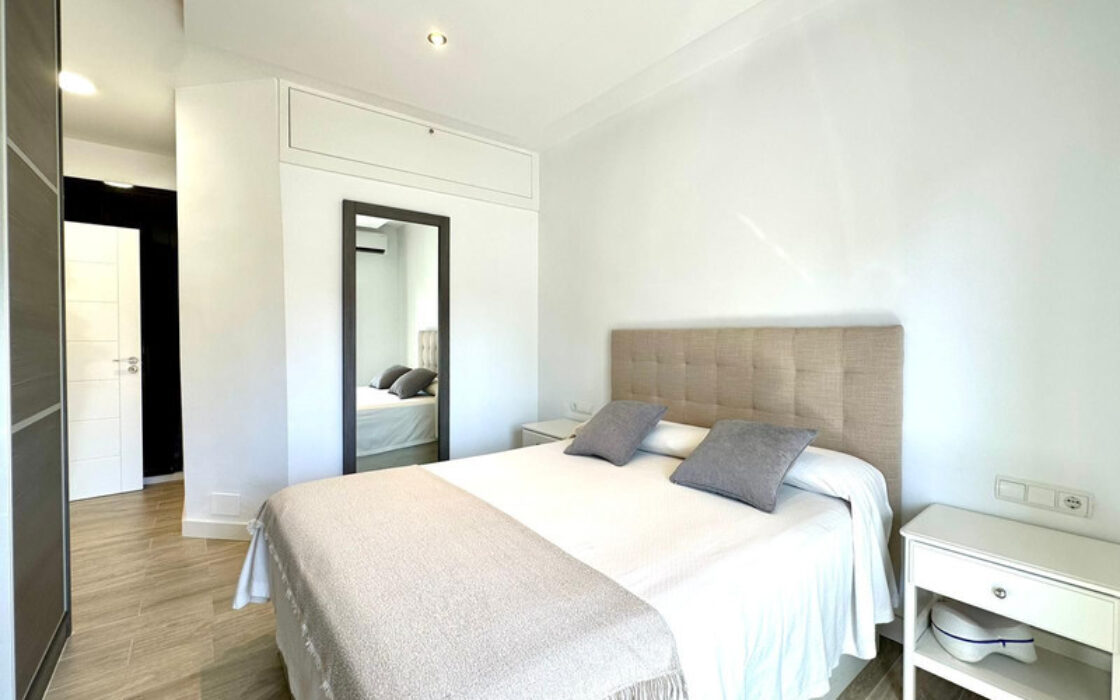 Квартира з терасою в Естепоні 92 кв.м 3 кімнати