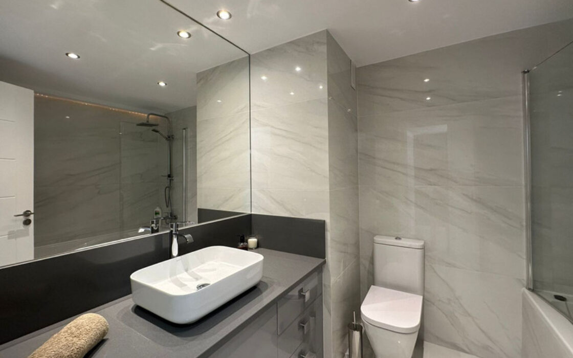 Квартира з терасою в Естепоні 92 кв.м 3 кімнати