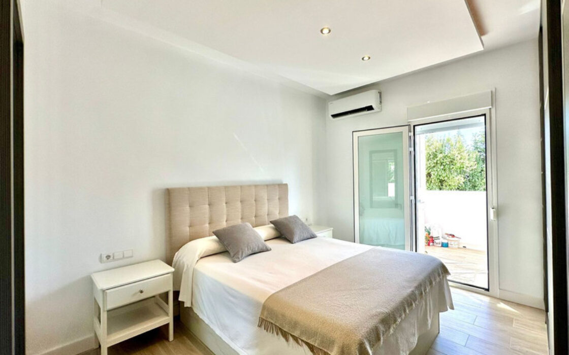 Квартира з терасою в Естепоні 92 кв.м 3 кімнати