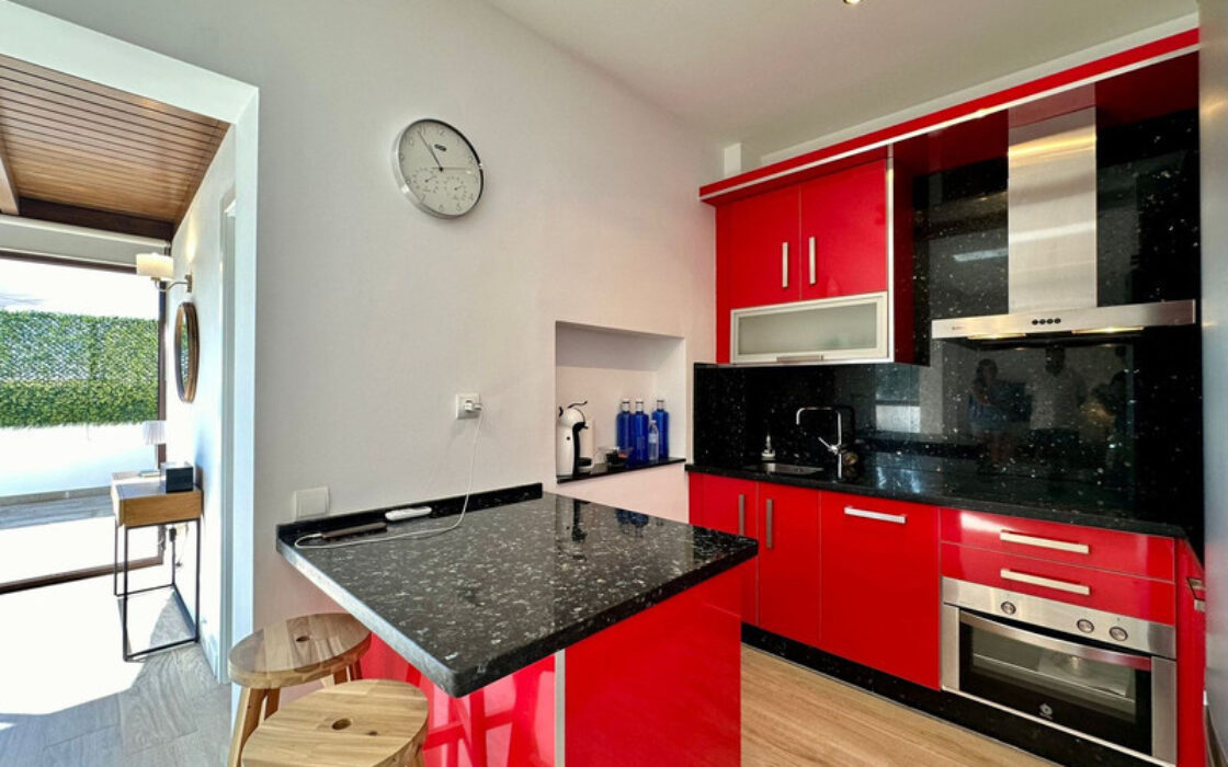 Квартира з терасою в Естепоні 92 кв.м 3 кімнати