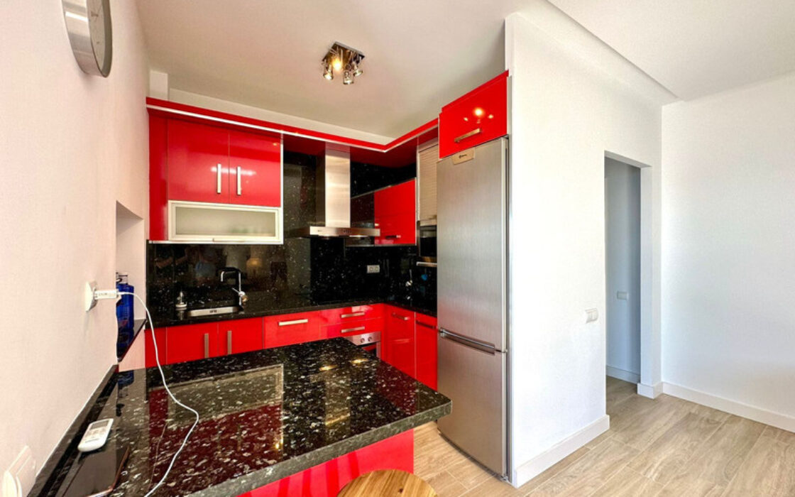 Квартира з терасою в Естепоні 92 кв.м 3 кімнати