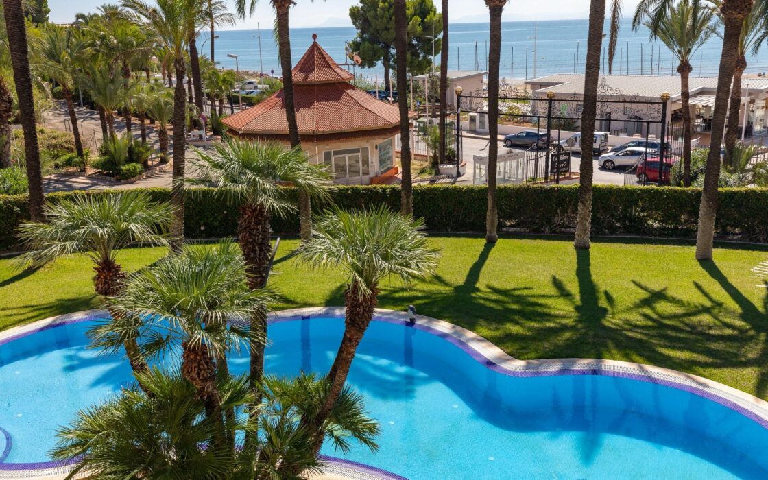 Роскошная вилла у моря в Кульере, 640 кв.м, 6 спален