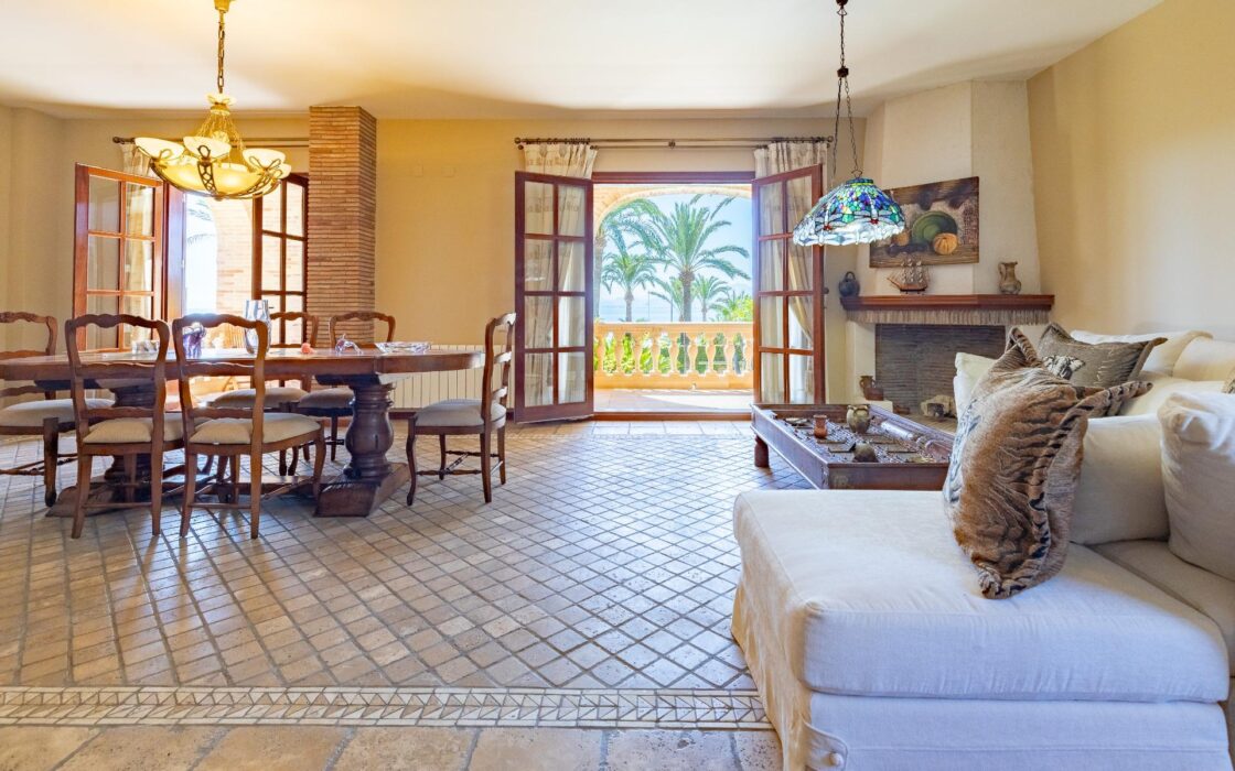 Роскошная вилла у моря в Кульере, 640 кв.м, 6 спален