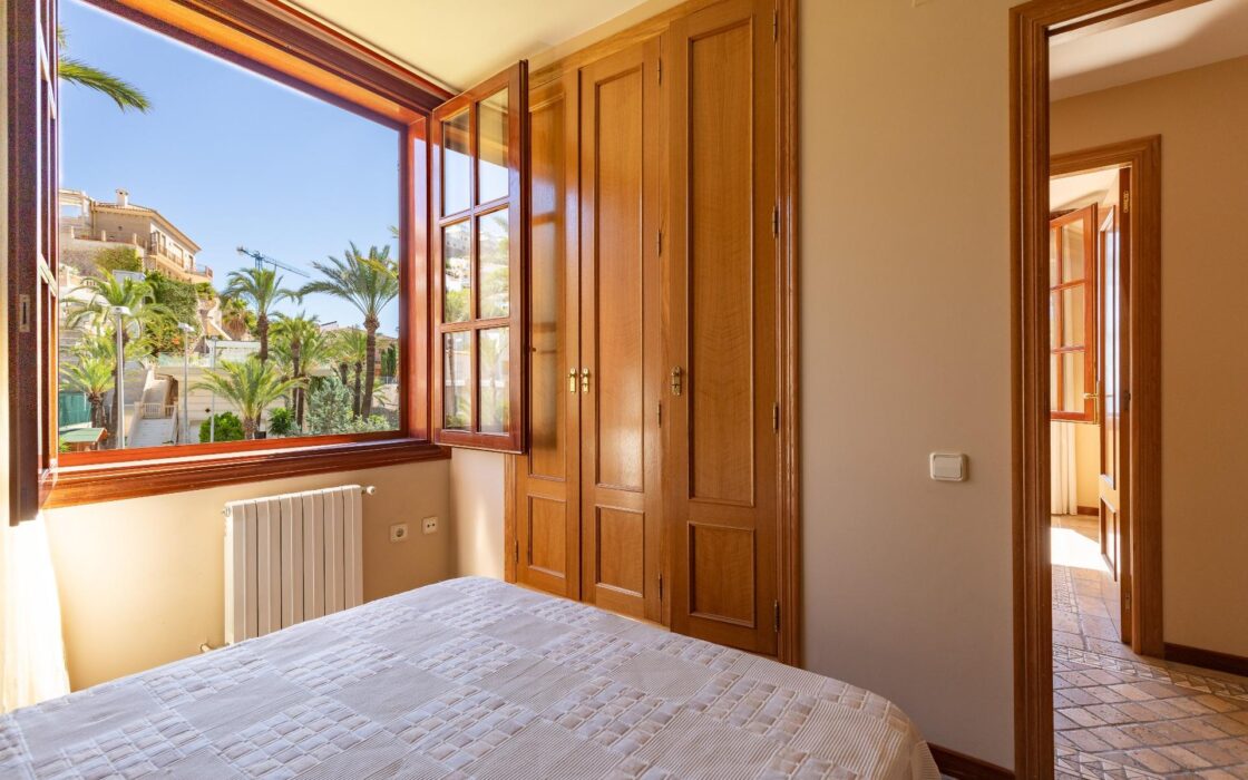 Роскошная вилла у моря в Кульере, 640 кв.м, 6 спален