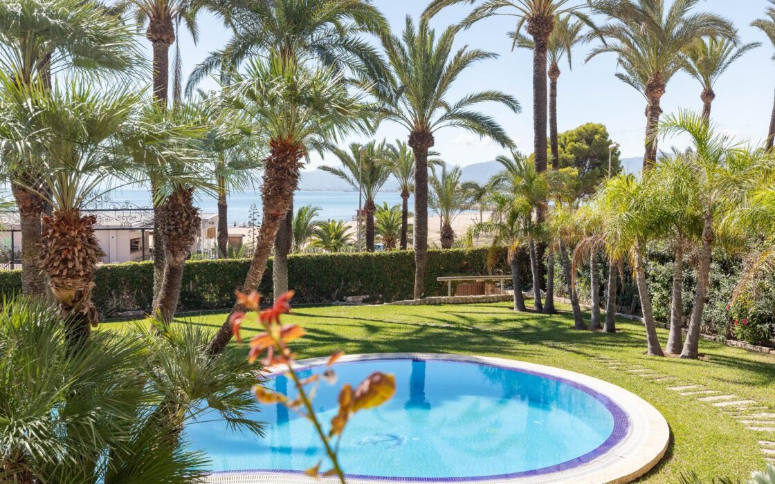 Роскошная вилла у моря в Кульере, 640 кв.м, 6 спален