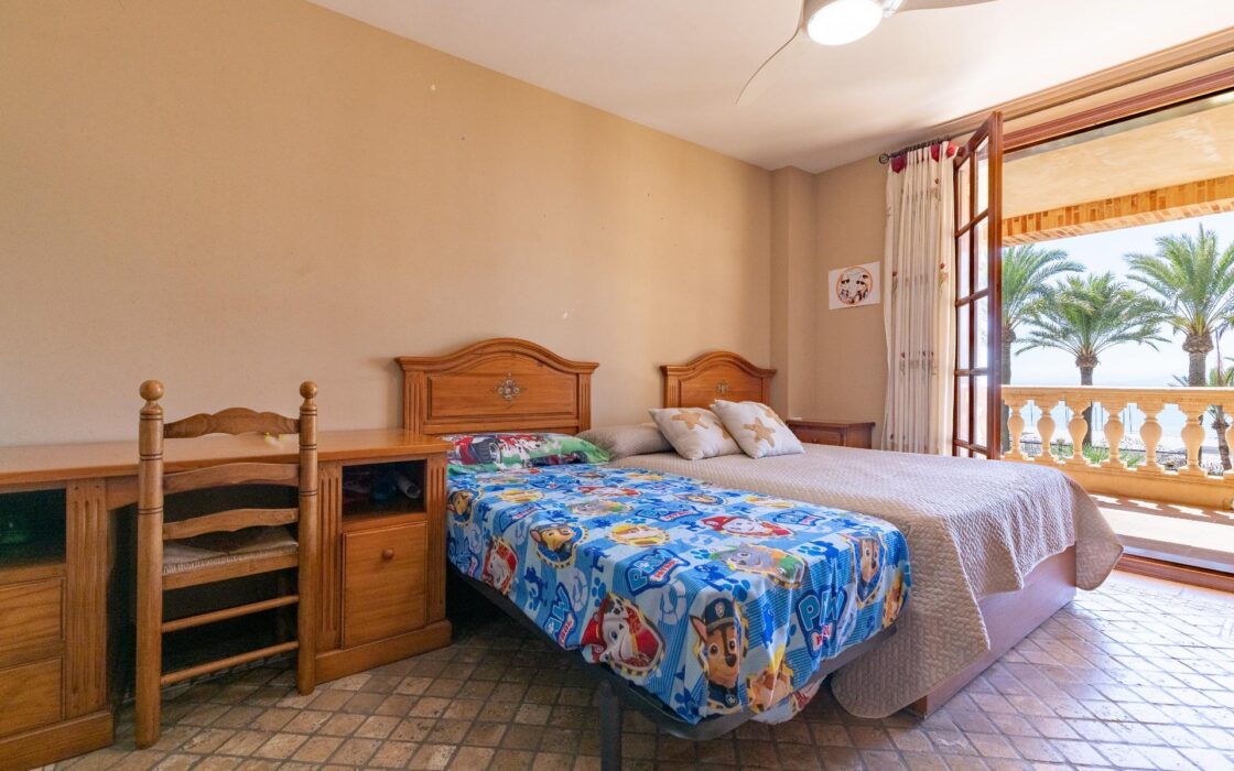 Роскошная вилла у моря в Кульере, 640 кв.м, 6 спален