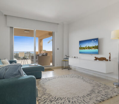 Квартира з терасою в Естепоні, 117 кв.м, 4 кімнати