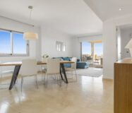 Квартира з терасою в Естепоні, 117 кв.м, 4 кімнати